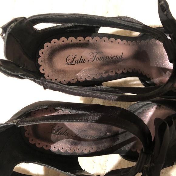 Satin bow heels - Picture 3 of 3